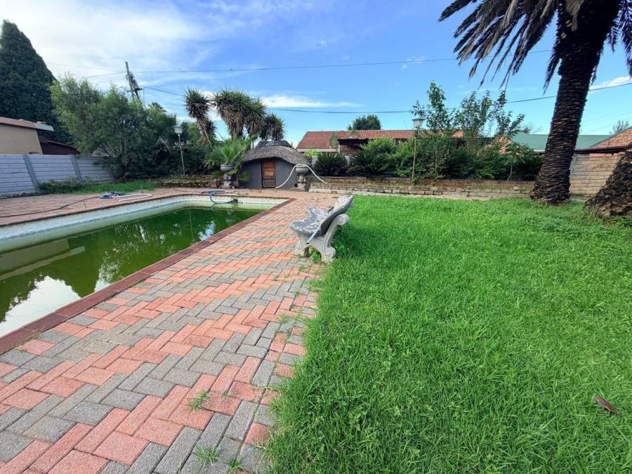 3 Bedroom Property for Sale in La Hoff North West